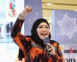 Berbagi Kebahagiaan di Bulan Ramadhan, DPW Srikandi Pemuda Pancasila Jatim adakan Sahur On The Road