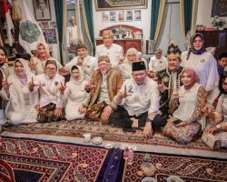 Ketua DPD RI Hadiri Buka Puasa bersama Sultan dan Masyarakat di Keraton Kasepuhan Cirebon