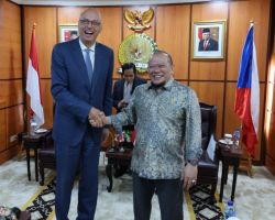 Ketua DPD RI Minta Dubes Ceko Bawa Pengusaha ke Jatim dan Provinsi Lain untuk Berinvestasi