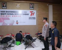 Peringati Hari Bhayangkara ke-77, Polres Kediri Gelar Bakti Kesehatan