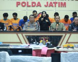 Polda Jatim Berhasil Amankan Tujuh Tersangka Komplotan Pembobol Rumah Lintas Provinsi