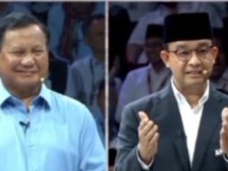 Debat Perdana, Publik Dipertontonkan Gaya Emosional dan Profesional Capres