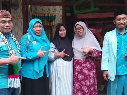 Sambangi Warga Sawahan Surabaya, Doddy Eka Putra Caleg Gelora Peduli Kesehatan Ibu Hamil