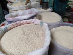 Ditanya Soal Kenaikan Harga Beras, Jokowi Malah Nyuruh Wartawan Cek ke Pasar