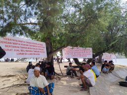 Harapan Warga Tercapai, Eksekusi Lahan Gili Sudak Sekotong di Tunda