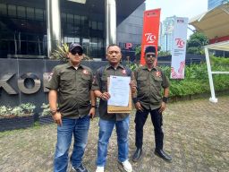 Sambangi KPK, LSM Trinusa Serahkan Berkas Kelengkapan Kasus Dugaan Korupi PD Migas Kota Bekasi