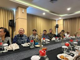Membangun Kota Surabaya Sebagai Barometer Indonesia Emas Melalui Sinergi Dunia Usaha dan Profesional