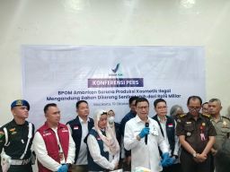 BPOM Bongkar Pabrik Kosmetik Ilegal di Mojokerto, Barang Bukti Tembus Rp16,17 Miliar