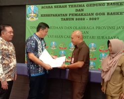 Capai Kesepakatan, Dispora Jatim bersama Yayasan CLS Lakukan Serah Terima Gor Basket