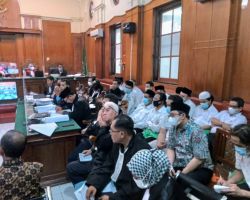 17 Terdakwa Diseret ke PN Surabaya Atas Perkara Penjualan Sisa BBM Kapal Tongkang