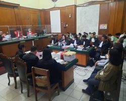 Pengacara Para Terdakwa Meragukan Keterangan Saksi Dalam Perkara Dugaan Penggelapan BBM