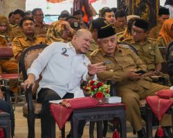 Di Depan Kepala Desa se-Malang, Ketua DPD RI Ingatkan Pengelolaan Keuangan Desa 