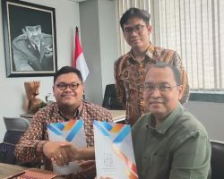 Mengembangkan Potensi Anak Muda Peduli Hukum, LKHI Buka Kantor Pengacara Baru 