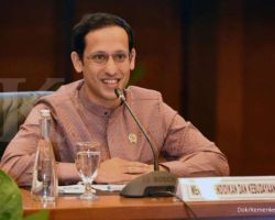 Nadiem Tolak Usulan PM Malaysia Jadikan Bahasa Melayu Jadi Bahasa Resmi ASEAN