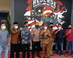 Polisi Terus Memproses Ketua PPWI Terkait Perusakan Papan Bunga