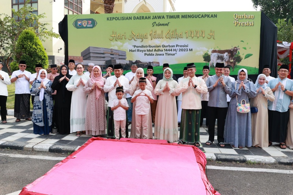 Polda Jatim Distribusian Hewan Kurban Presisi Untuk Negeri di Hari Raya Idhul Adha
