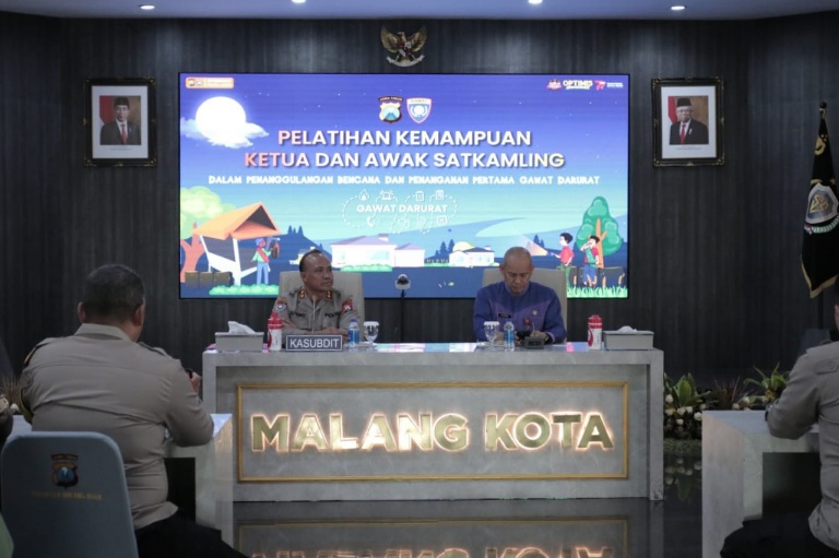 Polda Jatim Gelar Latkatpuan Satkamling Untuk Harkamtibmas Hadapi Pemilu 2024
