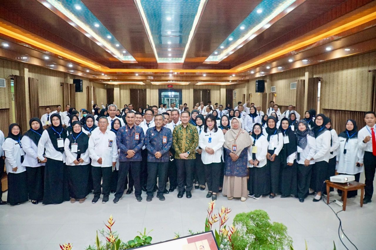 Kepala Sekolah Masa Depan: Kadindik Jatim Tekankan Inovasi dan Karakter dalam Kepemimpinan