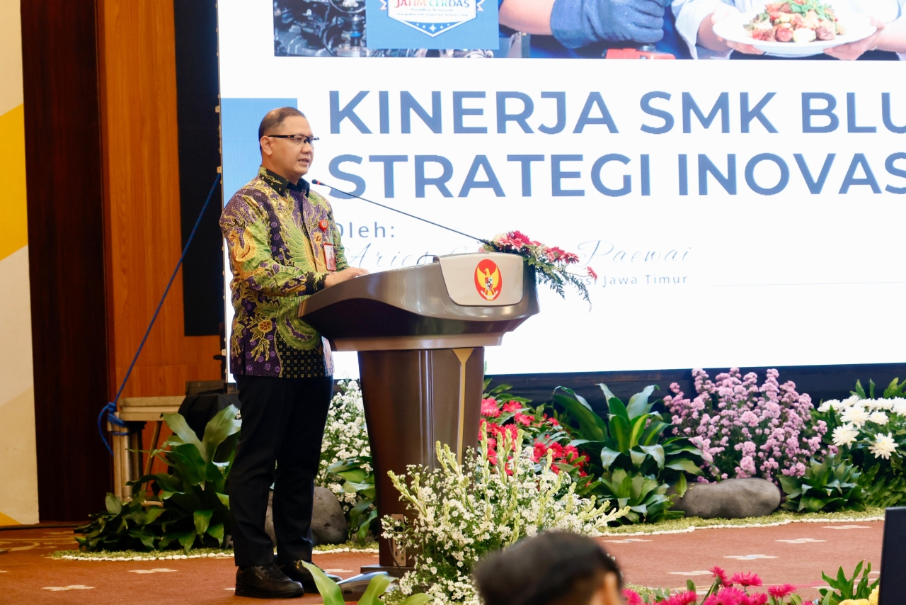 Di Hadapan Gubernur Khofifah, Kadisdik Dorong SMK BLUD Perkuat Jejaring Vokasi dan Kolaborasi DUDI