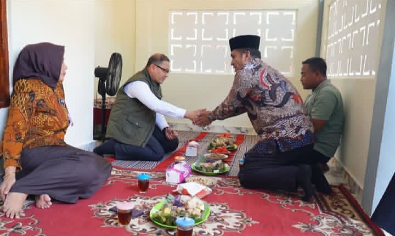 Kadindik Jatim Aries Agung Paewai Tinjau Rumah Tenaga Kependidikan Penerima Bedah Rumah Hardiknas 2026 di Ngawi