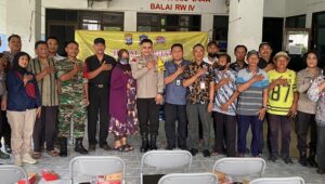 Melalui Jum'at Curhat, Kapolsek Dukuh Pakis: Untuk Mempererat Hubungan Polri Dengan Masyarakat