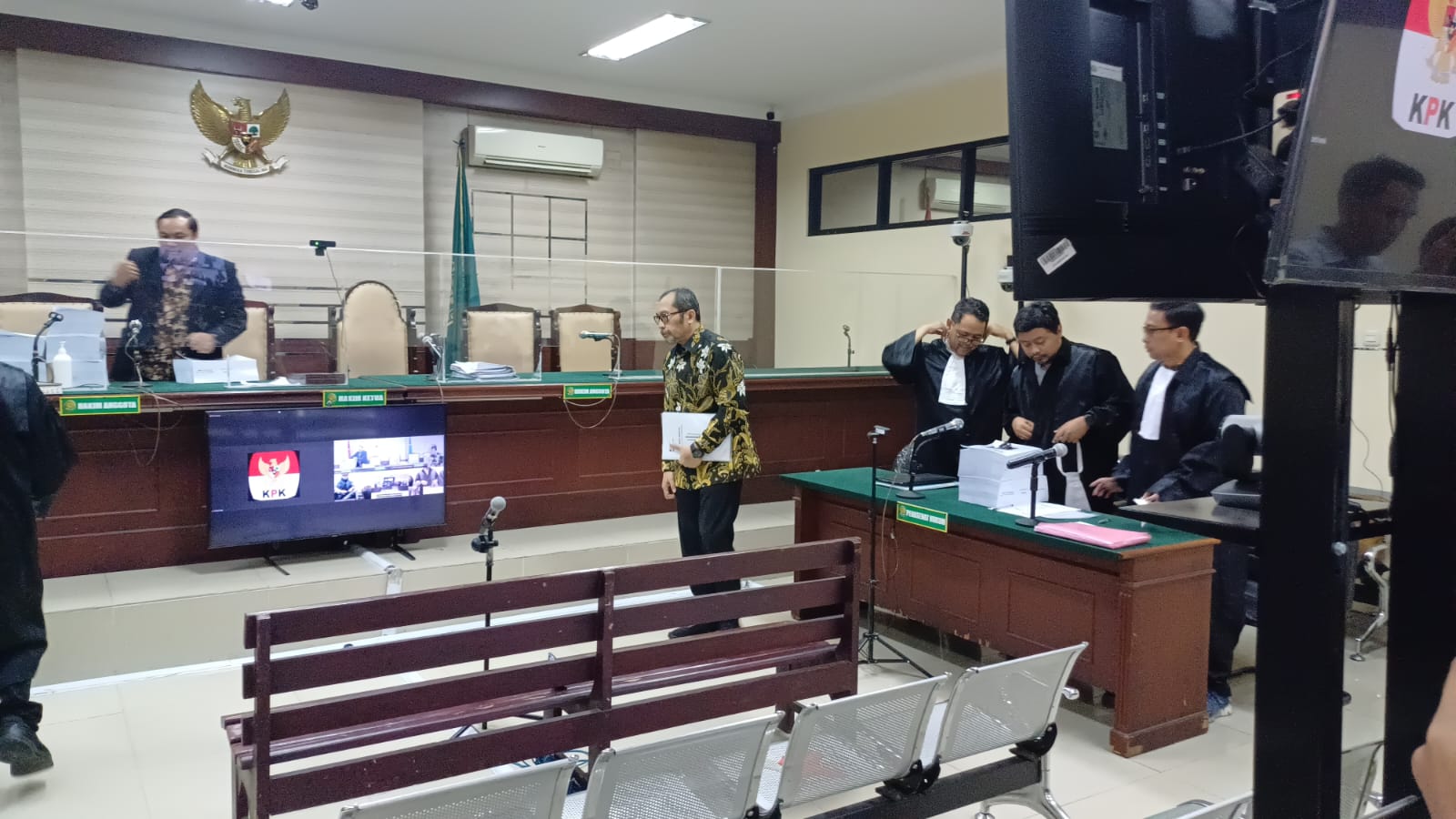 Korupsi Dana Hibah Rp39,5 Miliar, Jaksa KPK Tuntut Wakil Ketua DPRD 12 Tahun Penjara