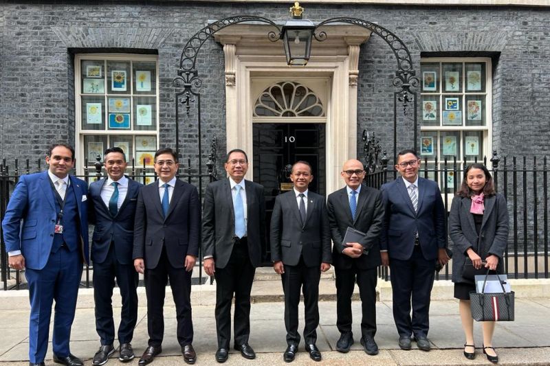 Menteri Bahlil Ajak Inggris Investasi di Indonesia
