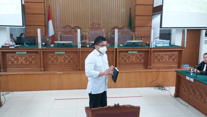 Ferdy Sambo saat memasuki ruang sidang.